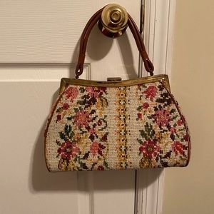 VINTAGE floral purse with leather handles